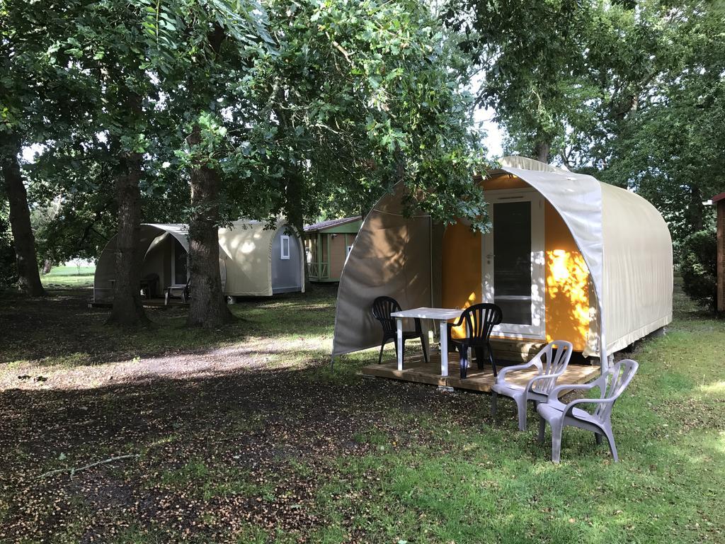 Camping La Chesnays Hotel Vendays-Montalivet Eksteriør billede